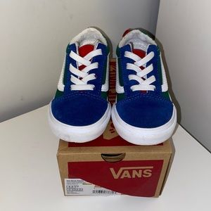 TODDLER VANS YACHT CLUB OLD SKOOL ELASTIC LACE. Style No. 99497219